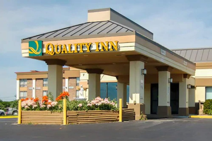 Hotel 3 of 36