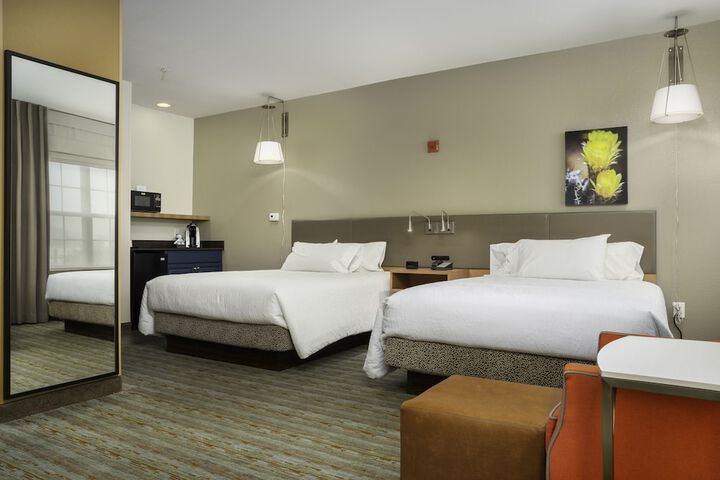 Room 7 of 22