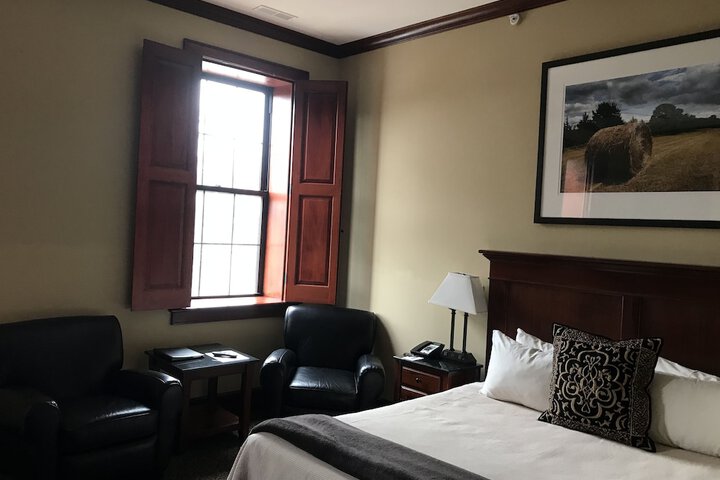 Room 30 of 44
