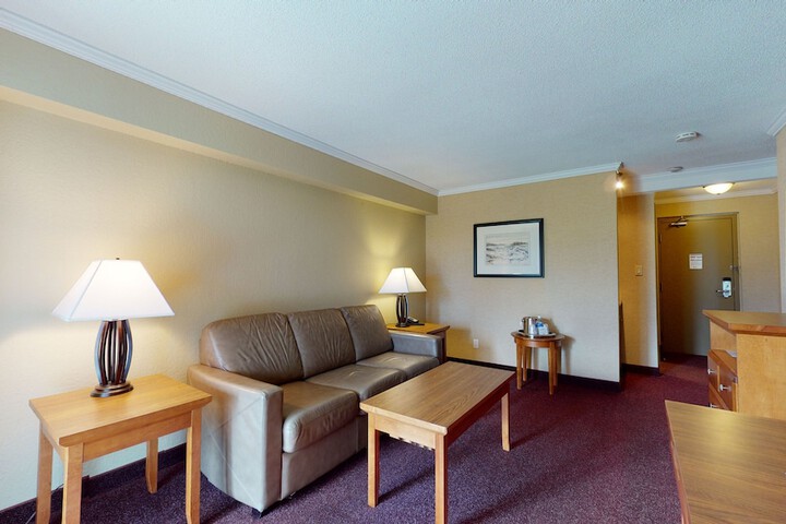 Room 30 of 96