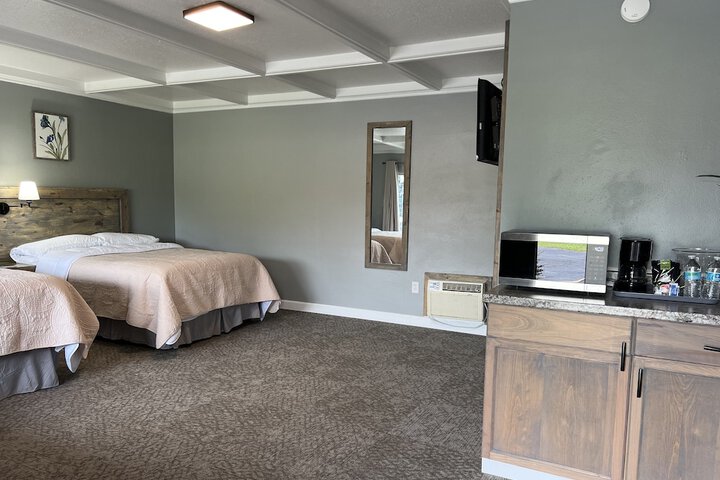 Room 73 of 82