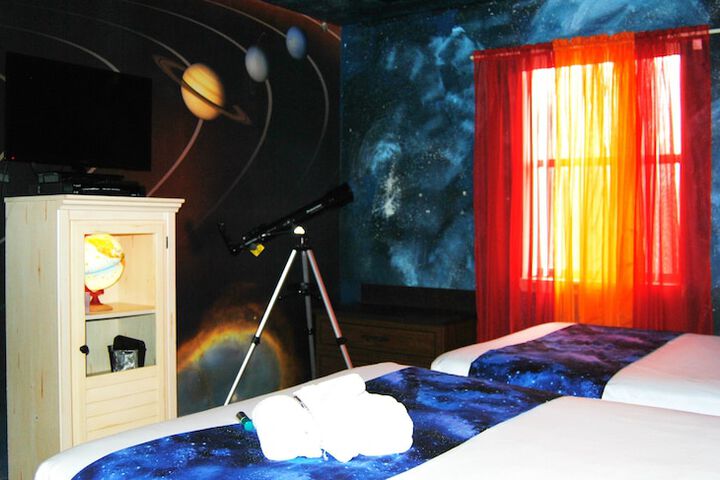 Room 24 of 51