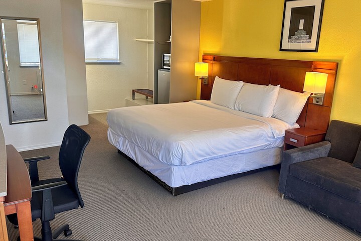 Room 19 of 36