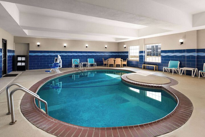 Pool 4 of 42