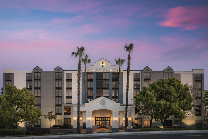 Hyatt Place Sacramento / Rancho Cordova