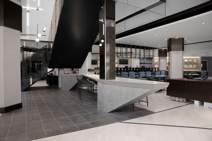 Hotel Interior 18 of 131