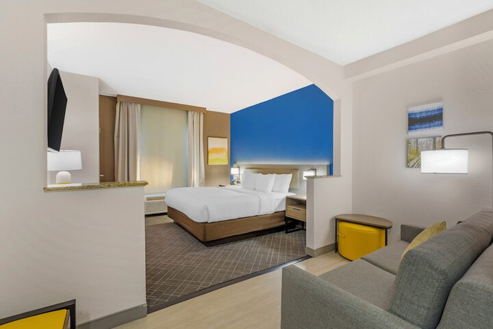 Comfort Suites Sumter near Shaw AFB