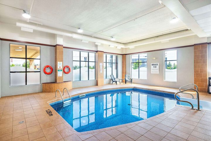 Pool 4 of 60