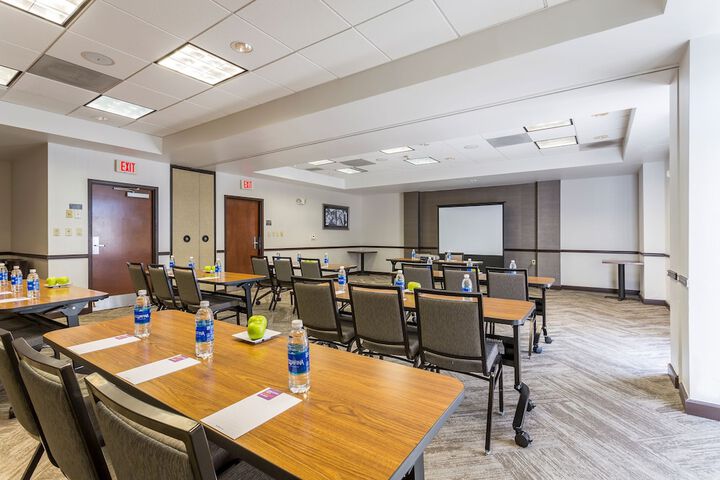 Hyatt Place Dallas / North Arlington/Grand Prairie