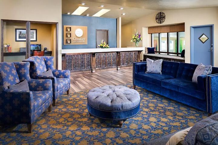 Hotel Interior 10 of 40
