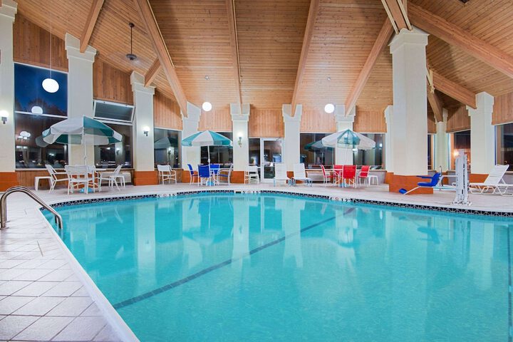 Pool 11 of 48