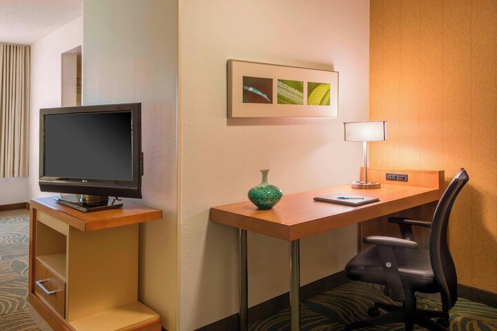 Room 15 of 21