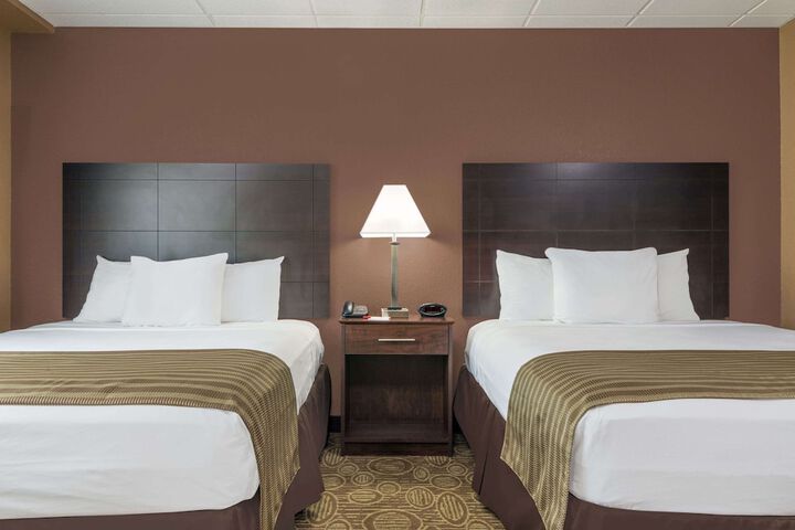Room 17 of 31