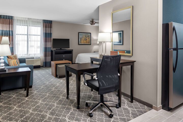 Room 17 of 27