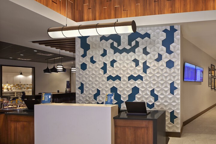 Hyatt Place Warwick / Providence Airport
