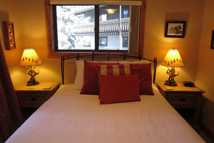 Room 11 of 52