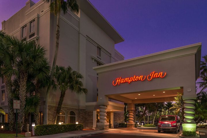 Hotel 5 of 61