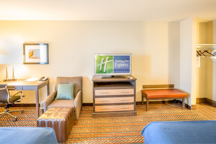 Holiday Inn Express Wichita South by IHG