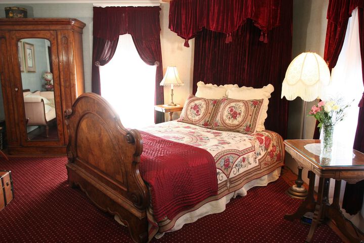Room 11 of 46