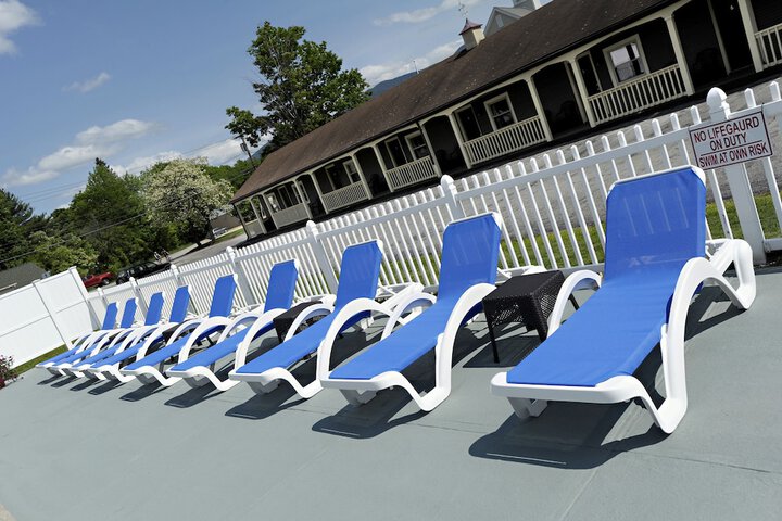 Mt Madison Inn & Suites