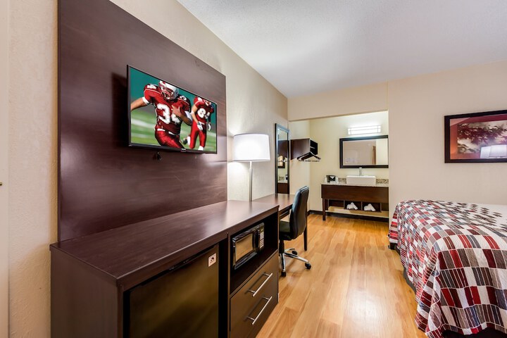 Room 14 of 29