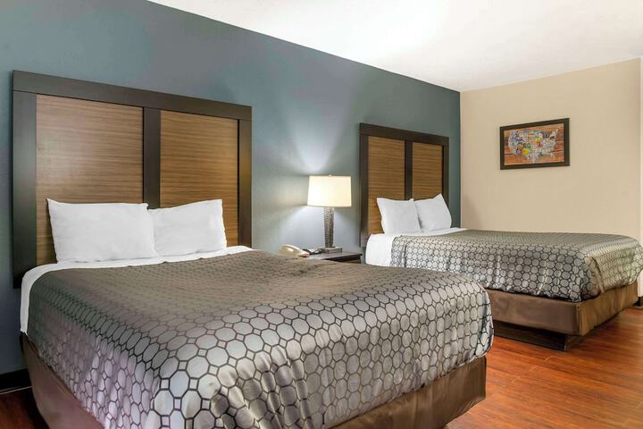 Room 28 of 37