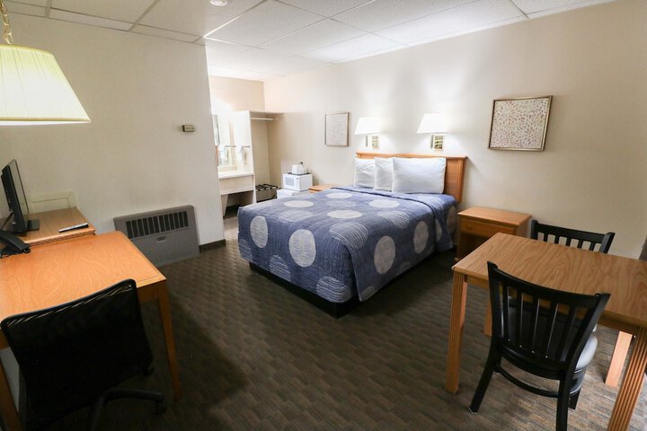 Room 21 of 51