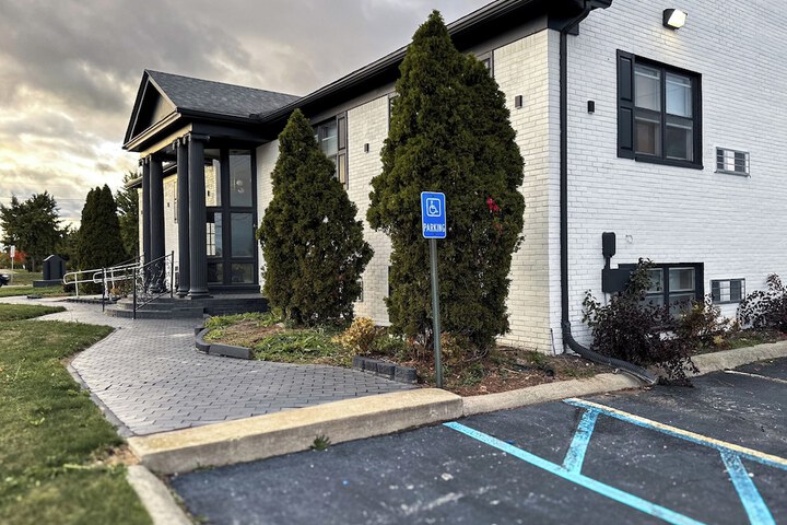 DTW Suites