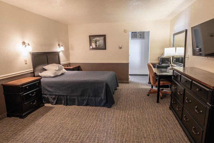 Room 16 of 30