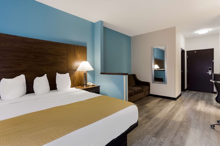 Room 14 of 39