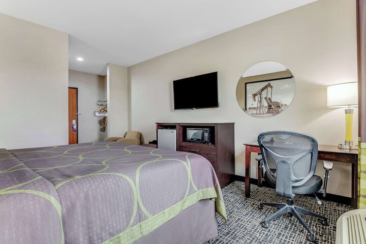 Room 15 of 31