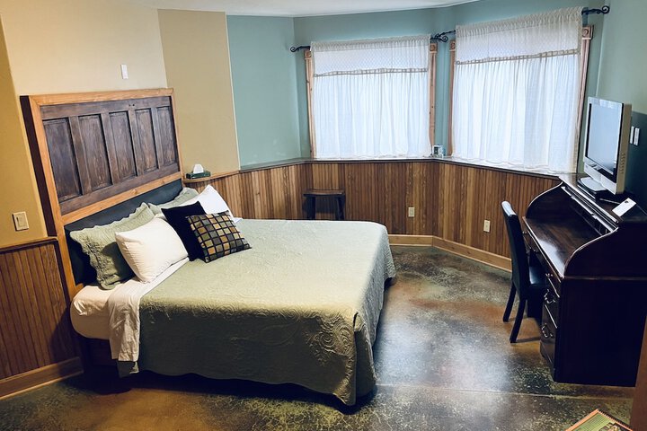Talus Rock Retreat