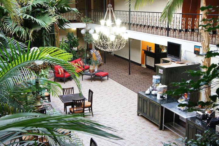 Hotel Interior 14 of 40