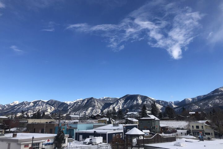The Canterbury Inn of Downtown Invermere