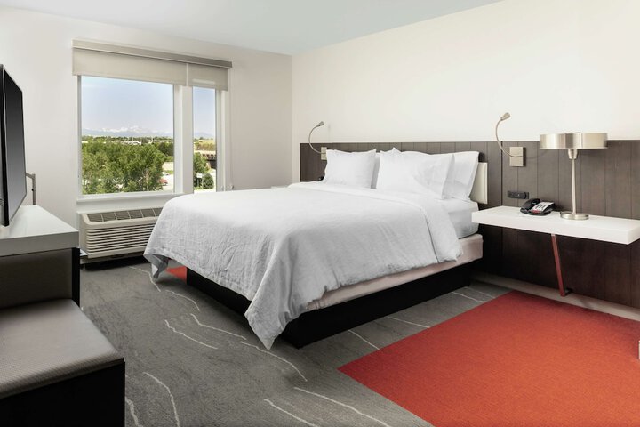Room 18 of 48
