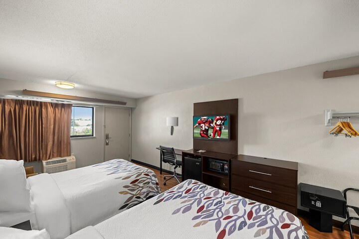 Room 16 of 33