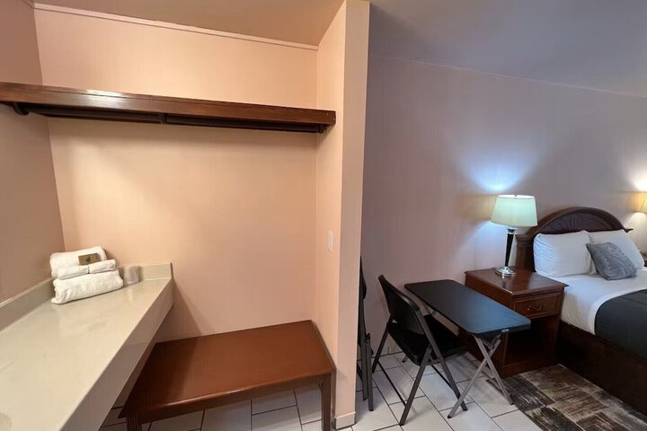 Room 30 of 61