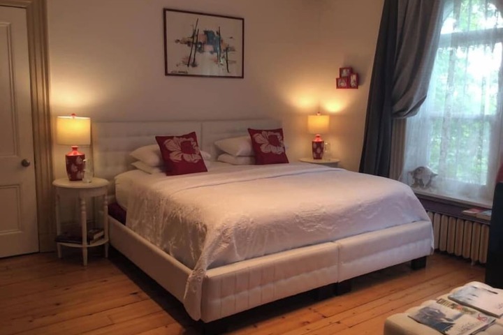 Ile De Garde B & B