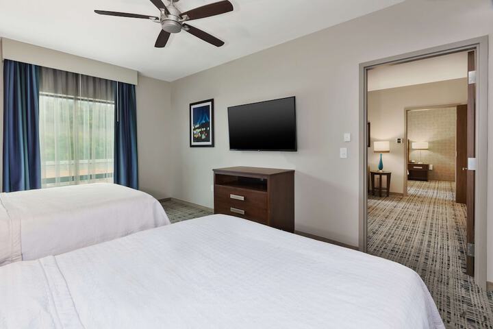Room 16 of 54