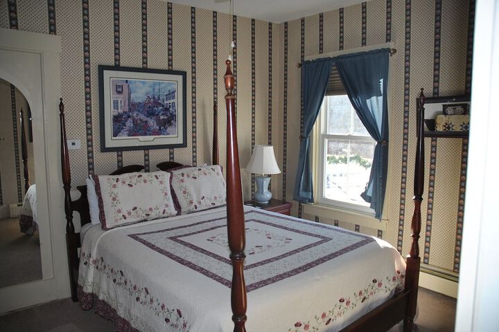 Room 17 of 70
