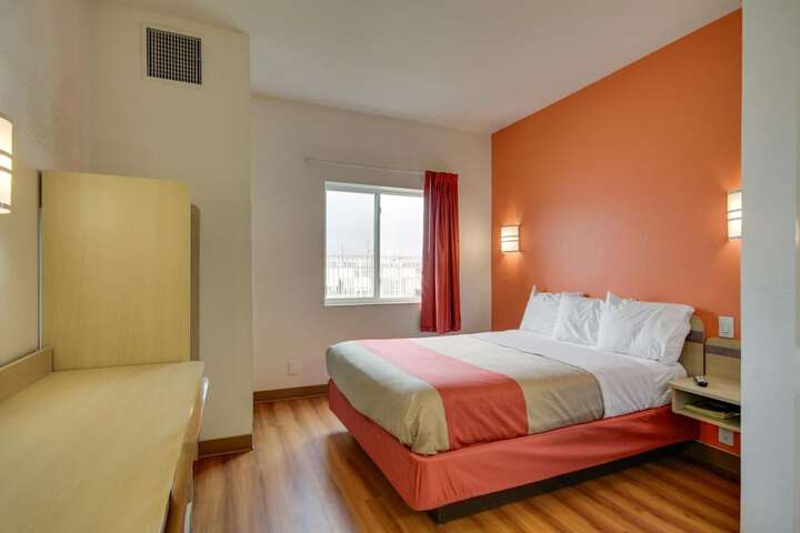 Room 22 of 41