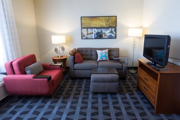 Room 19 of 46