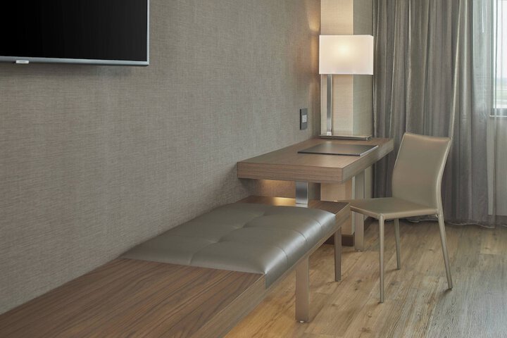 AC Hotel by Marriott Atlanta Airport Gateway
