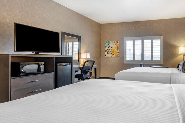Room 21 of 34
