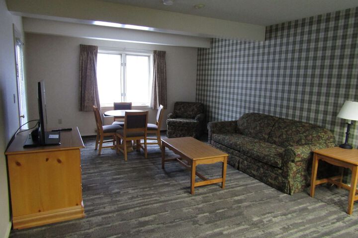 Room 48 of 82