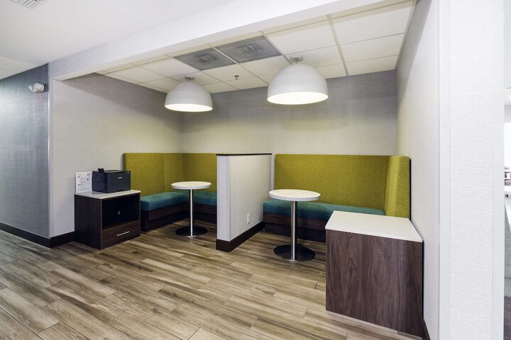 Business Center 35 of 36