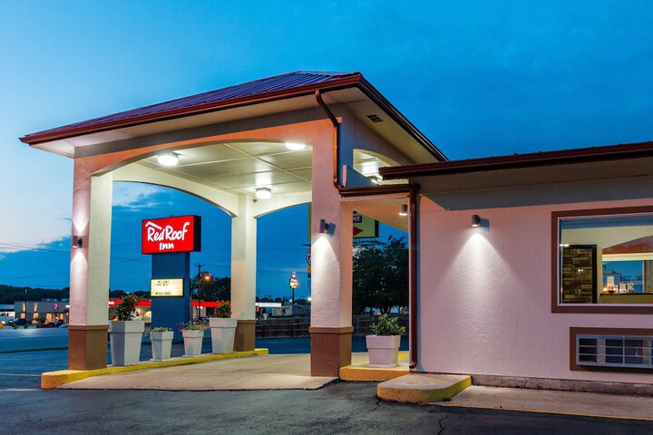 Red Roof Inn Buffalo TX