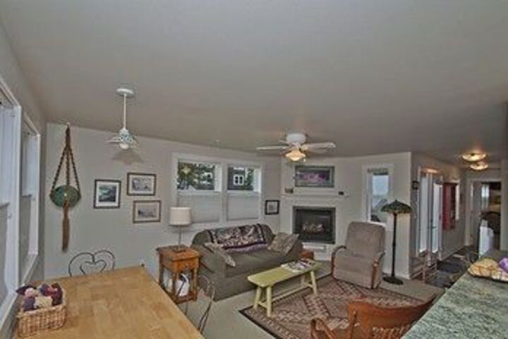 Butterfly 2 Br Home by RedAwning