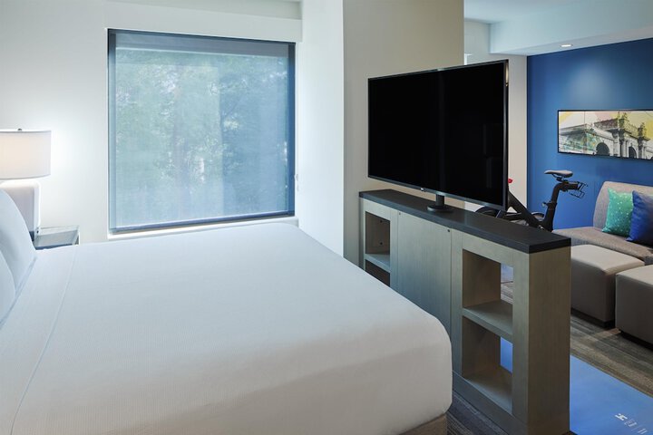 Hyatt House Columbus OSU / Short North