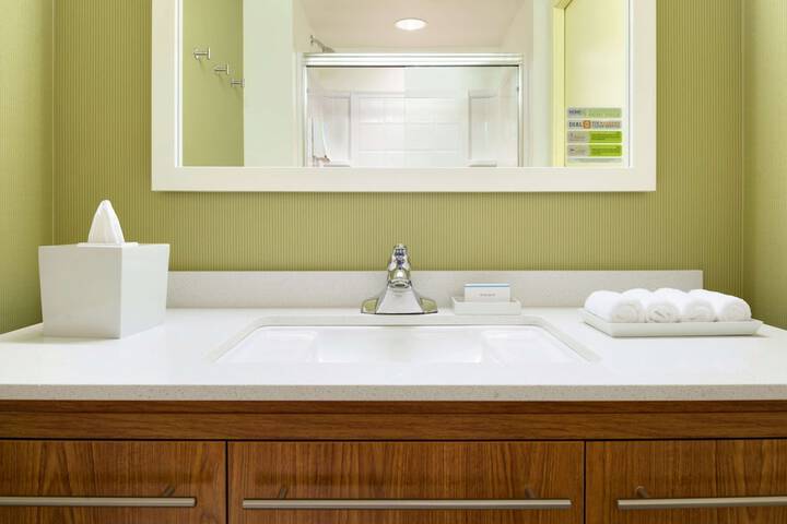 Home2 Suites by Hilton La Crosse